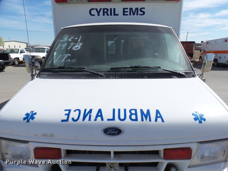 image for item DB2465 1998 Ford Econoline E450 ambulance