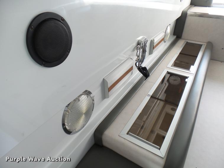 image for item DB2465 1998 Ford Econoline E450 ambulance