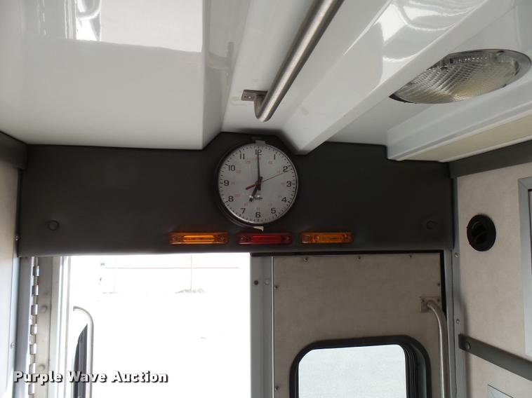 image for item DB2465 1998 Ford Econoline E450 ambulance