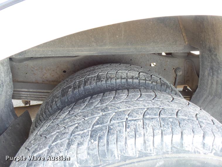 image for item DB2465 1998 Ford Econoline E450 ambulance