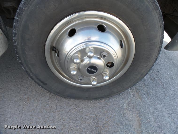 image for item DB2465 1998 Ford Econoline E450 ambulance