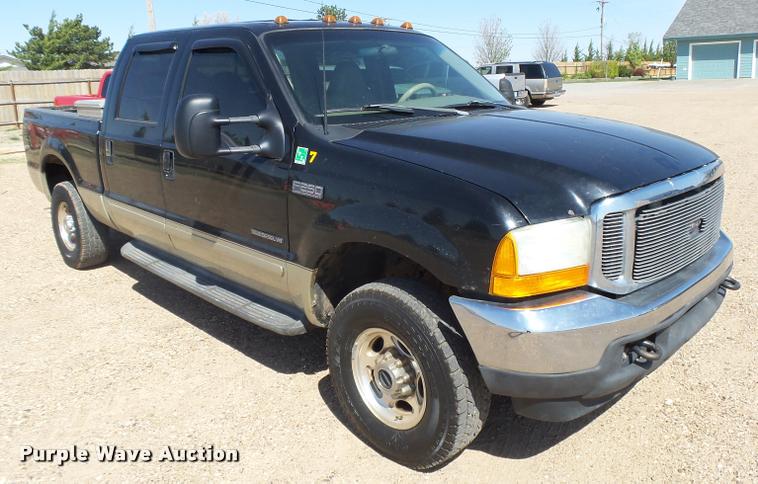 image for item DB2517 2001 Ford F250 Super Duty Crew Cab pickup truck