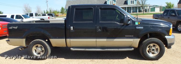 image for item DB2517 2001 Ford F250 Super Duty Crew Cab pickup truck