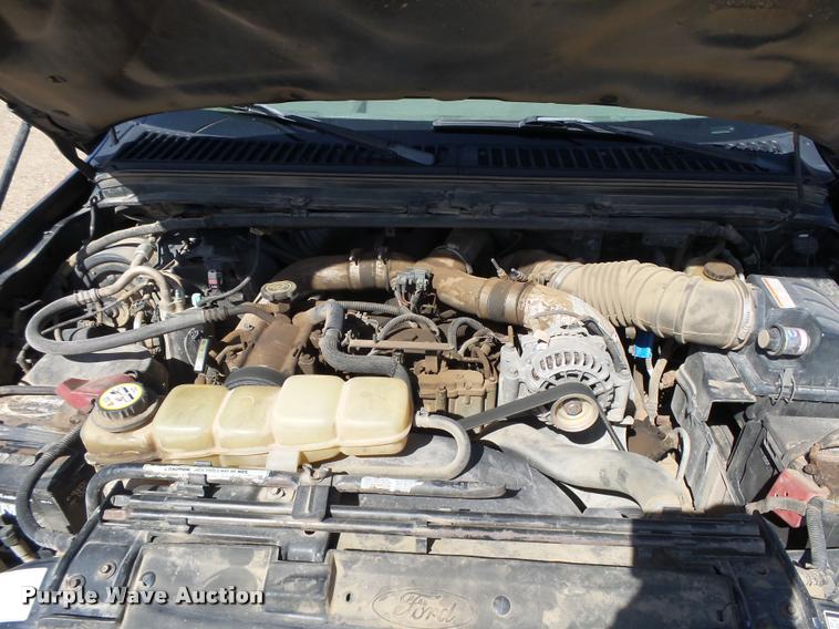 image for item DB2517 2001 Ford F250 Super Duty Crew Cab pickup truck