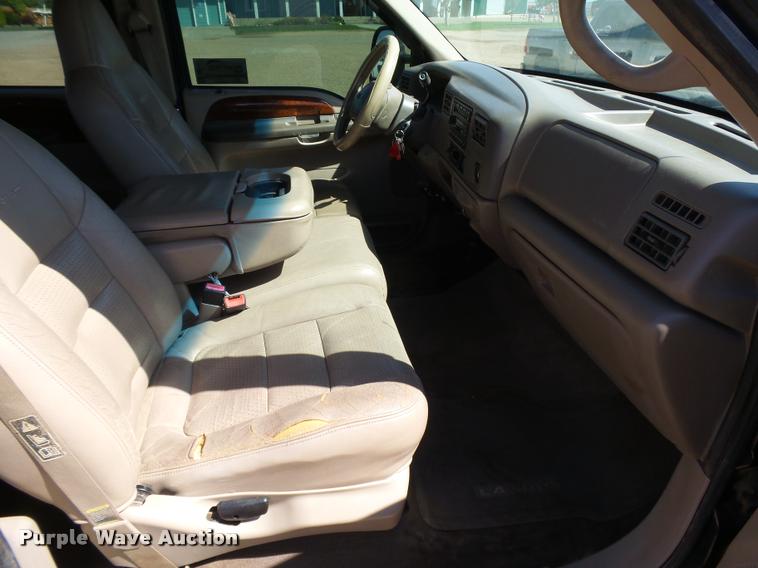 image for item DB2517 2001 Ford F250 Super Duty Crew Cab pickup truck