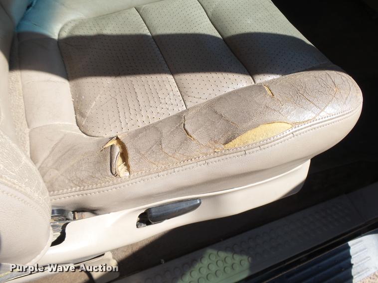 image for item DB2517 2001 Ford F250 Super Duty Crew Cab pickup truck