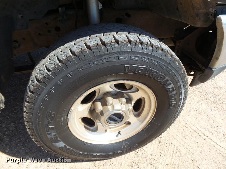 image for item DB2517 2001 Ford F250 Super Duty Crew Cab pickup truck