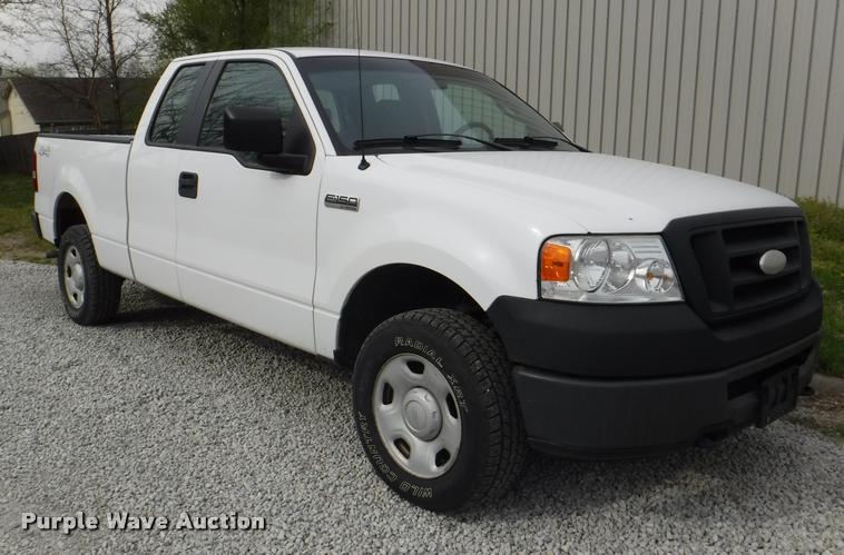 image for item DB3890 2007 Ford F150 XL SuperCab pickup truck