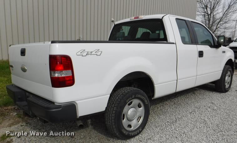 image for item DB3890 2007 Ford F150 XL SuperCab pickup truck