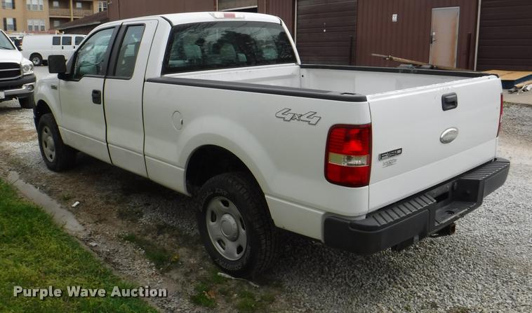 image for item DB3890 2007 Ford F150 XL SuperCab pickup truck