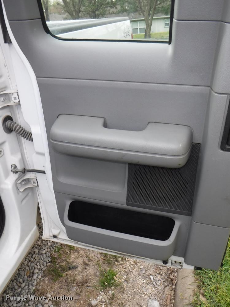 image for item DB3890 2007 Ford F150 XL SuperCab pickup truck