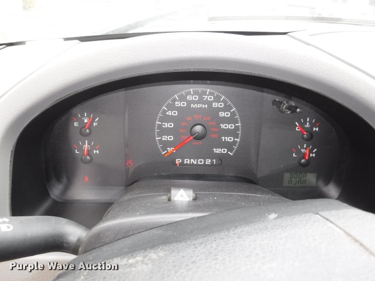 image for item DB3890 2007 Ford F150 XL SuperCab pickup truck