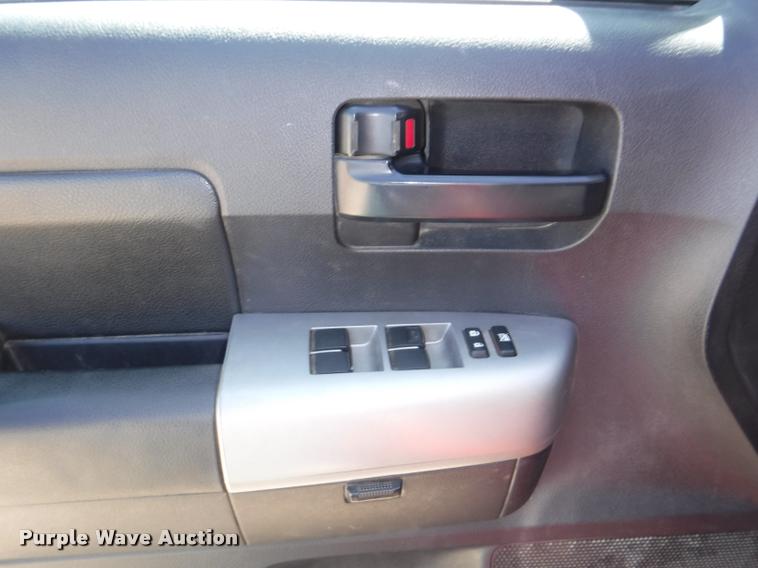 image for item DB3899 2008 Toyota Tundra Double Cab pickup truck