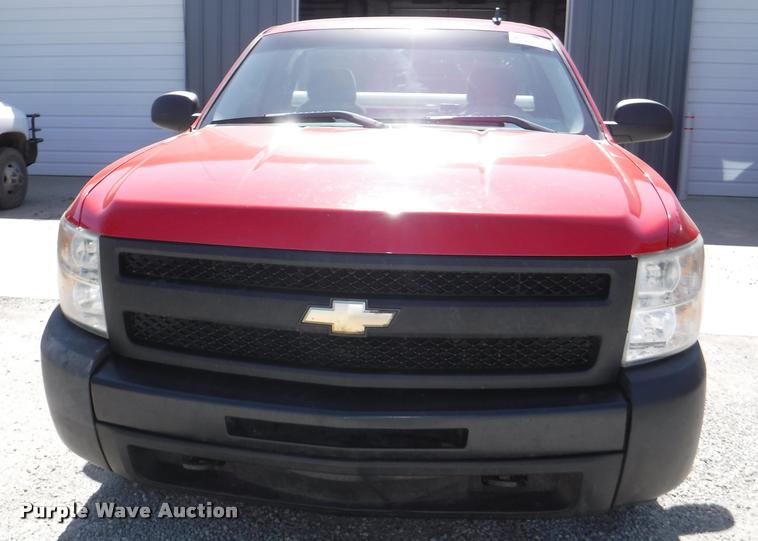 image for item DB3900 2009 Chevrolet Silverado 1500 pickup truck