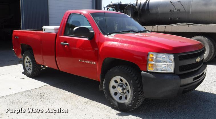 image for item DB3900 2009 Chevrolet Silverado 1500 pickup truck