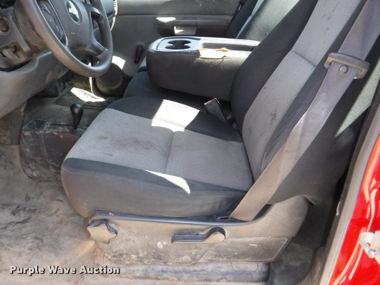 image for item DB3900 2009 Chevrolet Silverado 1500 pickup truck