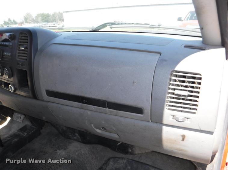 image for item DB3900 2009 Chevrolet Silverado 1500 pickup truck