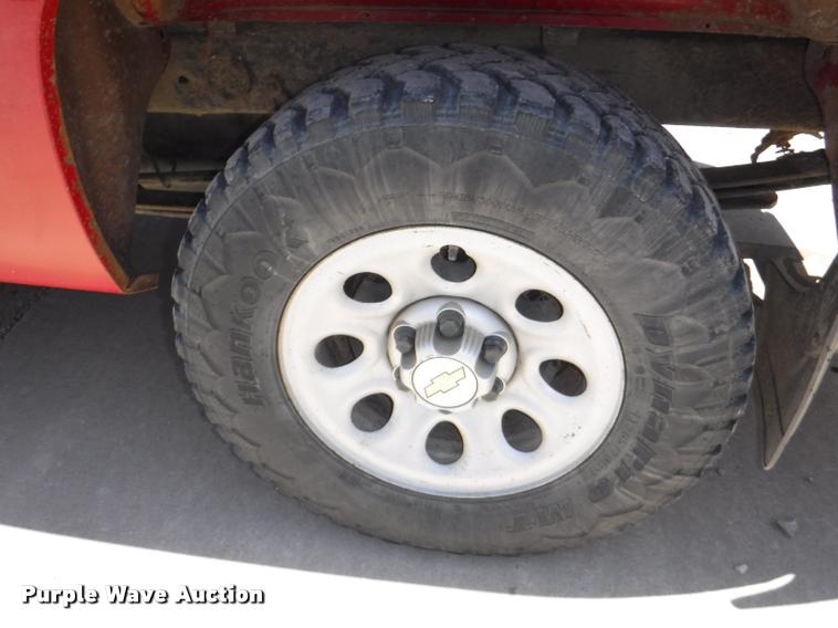 image for item DB3900 2009 Chevrolet Silverado 1500 pickup truck