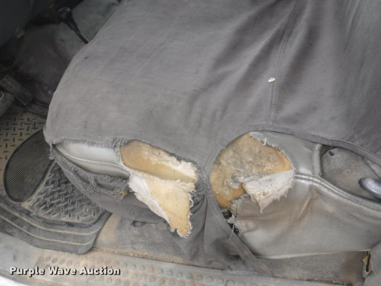 image for item DB3918 2004 Ford F250 Super Duty XL SuperCab pickup truck