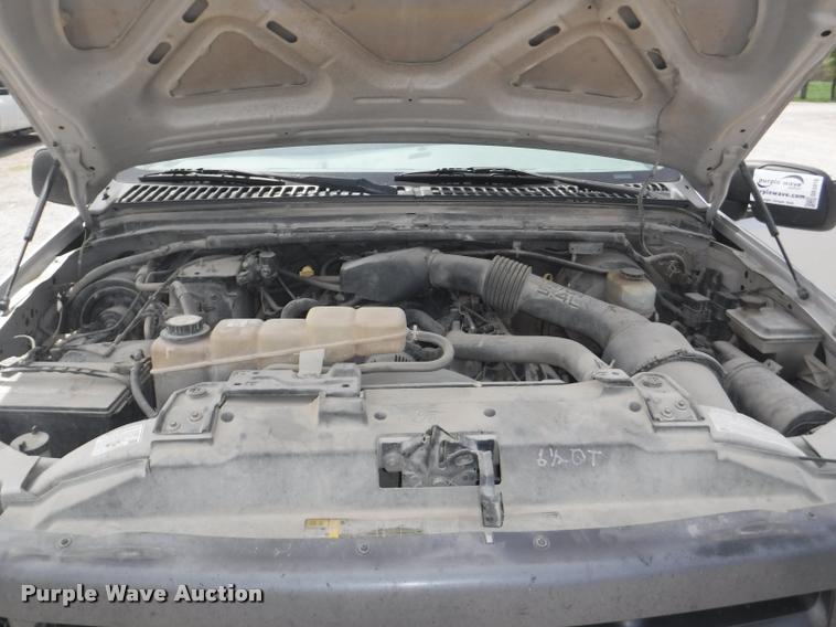 image for item DB3918 2004 Ford F250 Super Duty XL SuperCab pickup truck