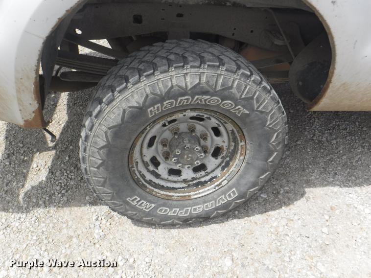 image for item DB3918 2004 Ford F250 Super Duty XL SuperCab pickup truck