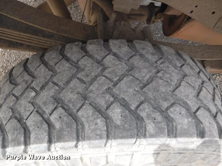 image for item DB3918 2004 Ford F250 Super Duty XL SuperCab pickup truck