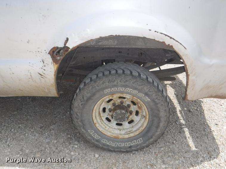 image for item DB3918 2004 Ford F250 Super Duty XL SuperCab pickup truck