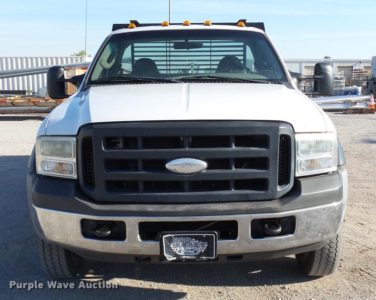 image for item DB4691 2007 Ford F550 XL dump bed truck