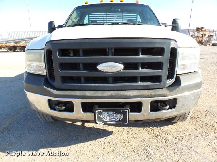 image for item DB4691 2007 Ford F550 XL dump bed truck
