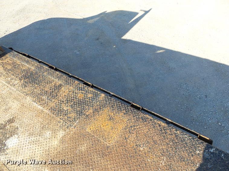 image for item DB4691 2007 Ford F550 XL dump bed truck