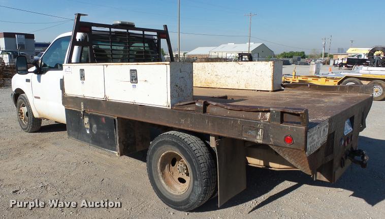 image for item DB4692 2000 Ford F350 XL Super Duty flatbed pickup truck