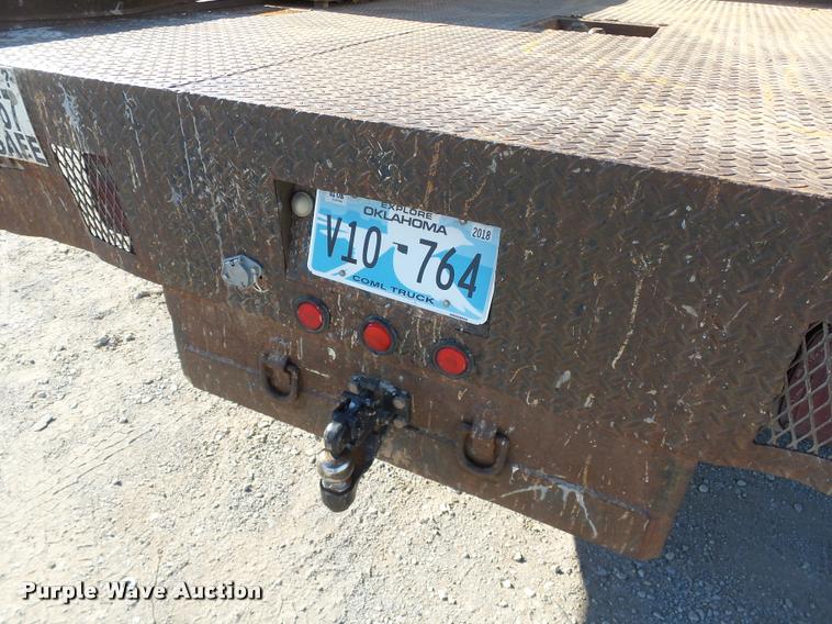 image for item DB4692 2000 Ford F350 XL Super Duty flatbed pickup truck