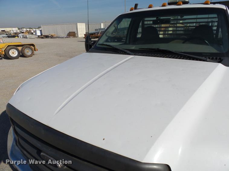 image for item DB4692 2000 Ford F350 XL Super Duty flatbed pickup truck