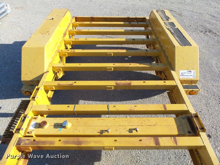 image for item DB4693 2000 Vermeer E550/E800 equipment trailer