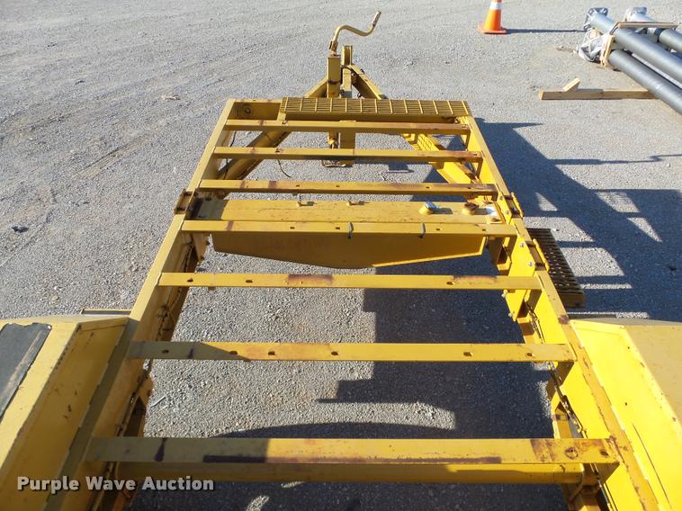 image for item DB4693 2000 Vermeer E550/E800 equipment trailer