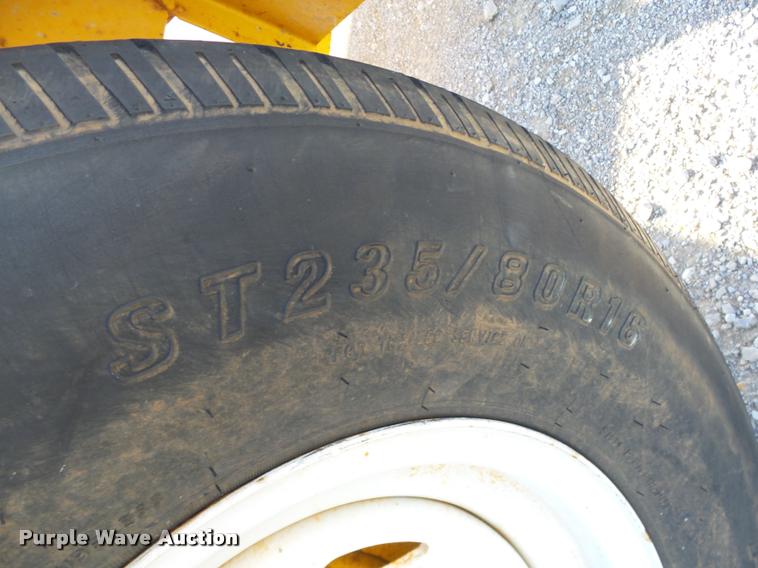 image for item DB4693 2000 Vermeer E550/E800 equipment trailer