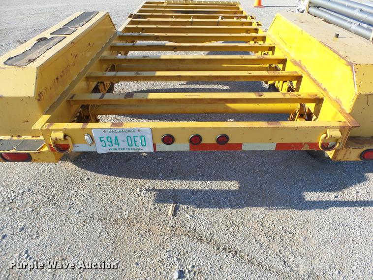 image for item DB4693 2000 Vermeer E550/E800 equipment trailer