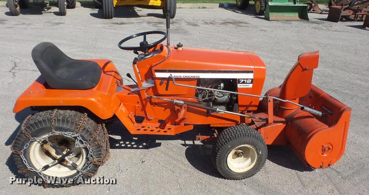 image for item DC9238 Allis Chalmers 712 Hydro garden tractor