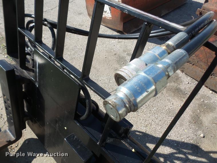 image for item DC9239 Skid steer pallet forks