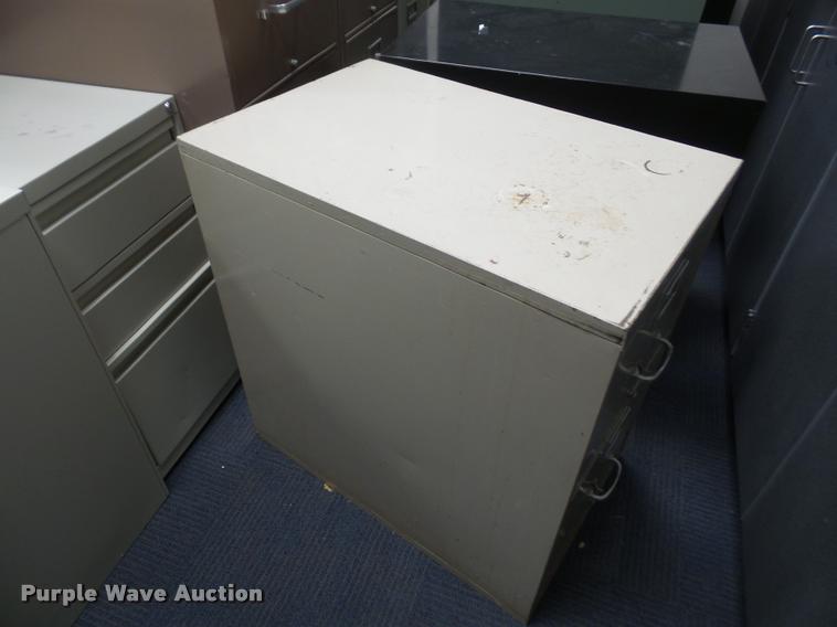 image for item DC9281 (24) filing cabinets
