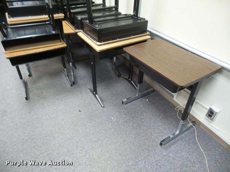 image for item DC9284 (254) student desks