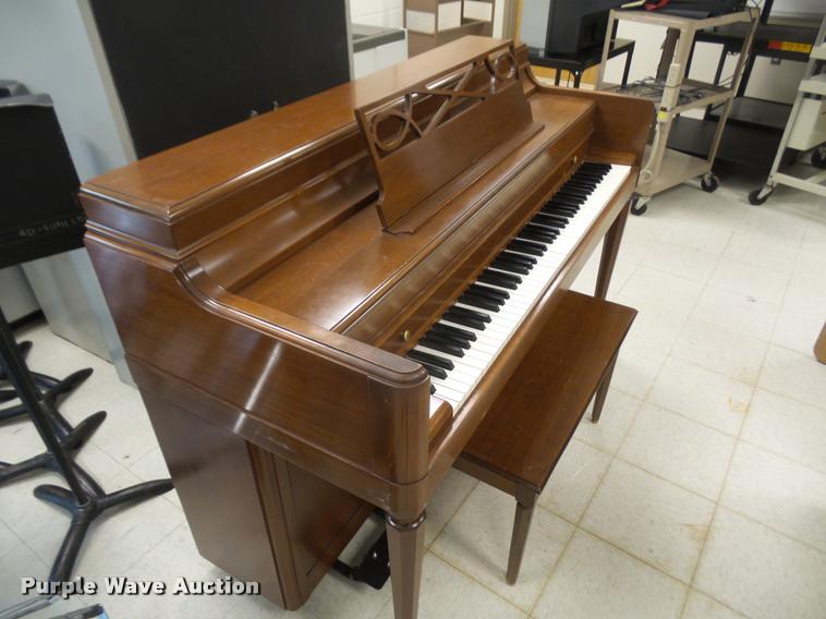 image for item DC9291 Baldwin Acrosonic piano