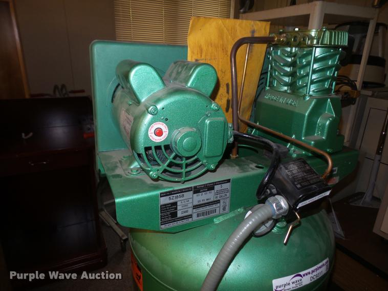 image for item DC9311 Speedaire air compressor