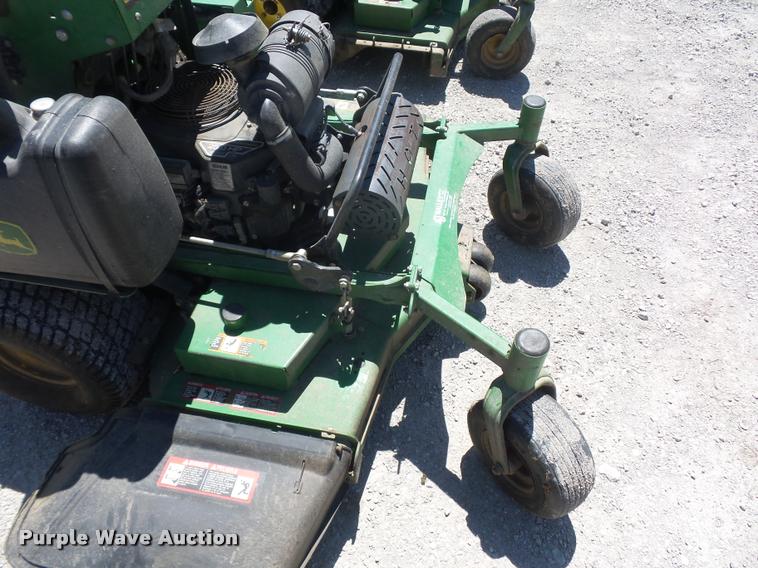 image for item DD9265 John Deere 652R ZTR lawn mower