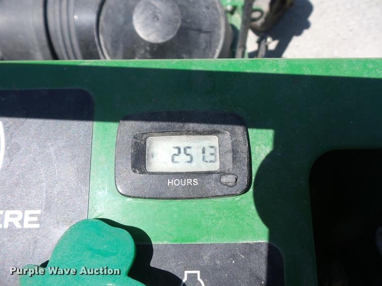 image for item DD9265 John Deere 652R ZTR lawn mower