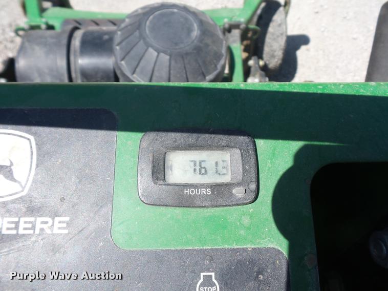 image for item DD9266 John Deere 652R ZTR lawn mower