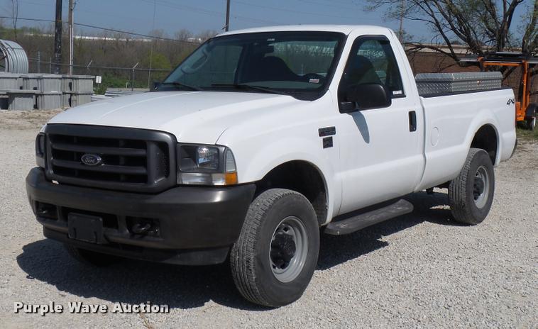 image for item DD9281 2004 Ford F250 Super Duty pickup truck
