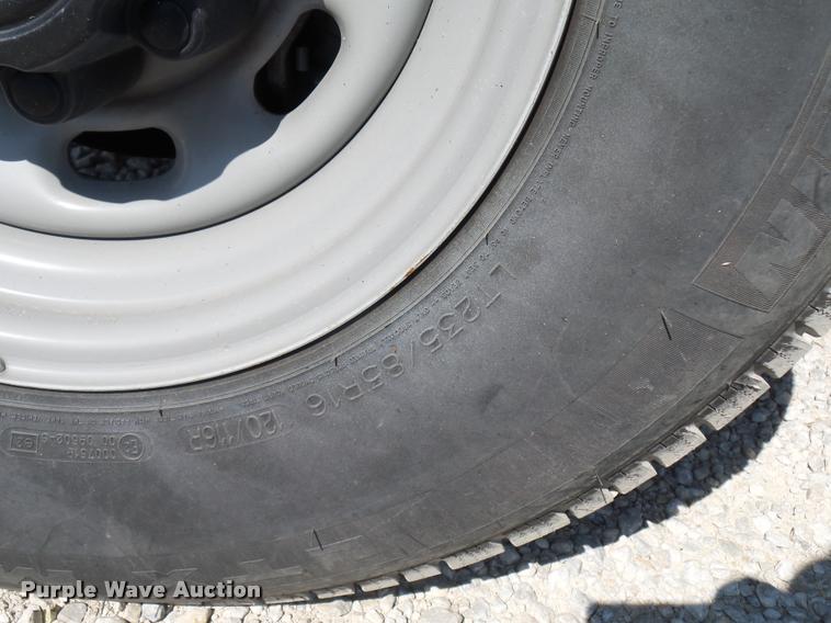 image for item DD9281 2004 Ford F250 Super Duty pickup truck