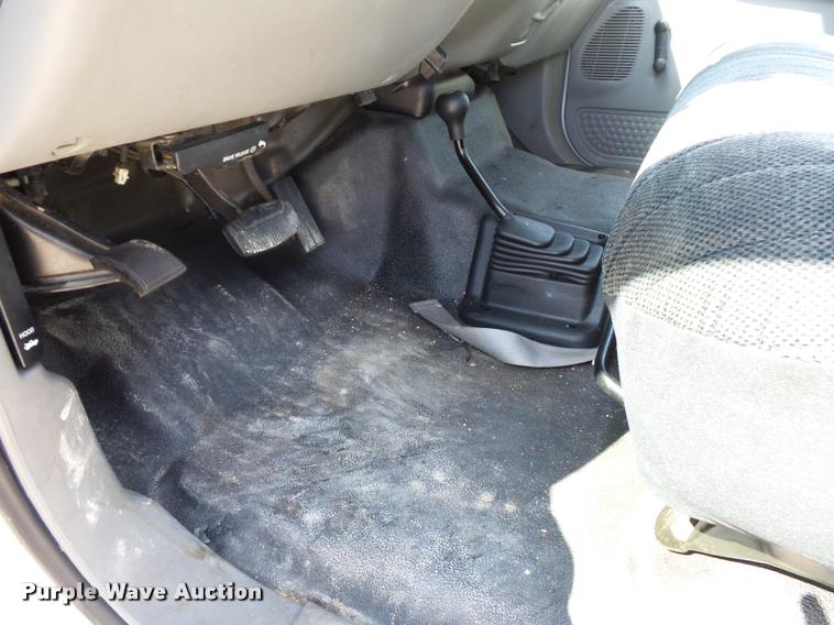 image for item DD9281 2004 Ford F250 Super Duty pickup truck