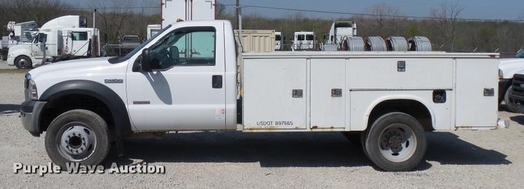 image for item DD9283 2007 Ford F450 Super Duty utility truck